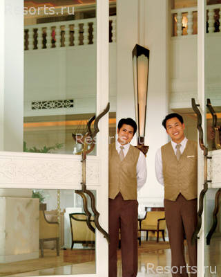 Four Seasons Hotel 30